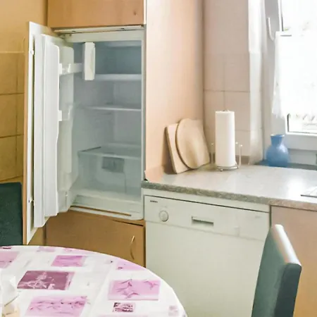 3 Bedroom Gorgeous In Prázdninový dům Rehburg-Loccum